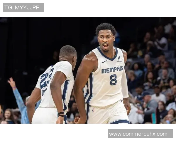 快船与灰熊展开角逐，谁将脱颖而出？